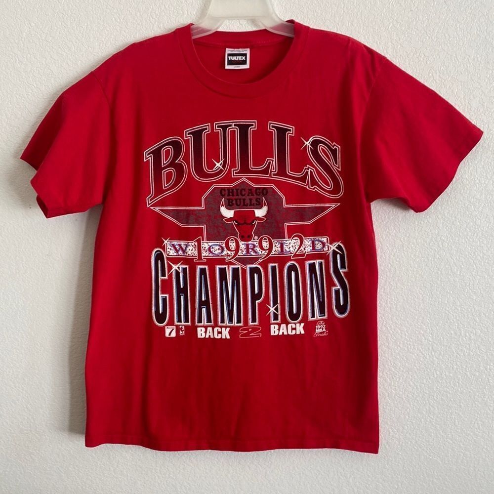 TULTEX VINTAGE Chicago Bulls 1992 Champion Red T Shirt Size L